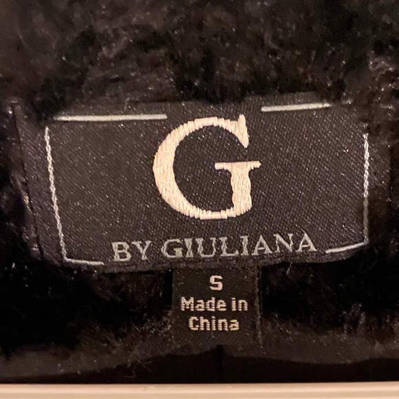 Faux Fur Vest - Picture 3 of 5